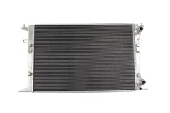 Sportowa Chłodnica Wody TurboWorks Audi A4 S4 A5 A6 Q3 Q5 największy sklep tuningowy w Polsce!