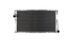 Sportowa Chłodnica Wody TurboWorks BMW 1 Series E81 E82 E87 E88 116 120 130 135 - 3 Series E90 E91 E92 największy sklep tuningowy w Polsce!