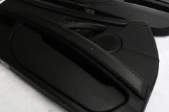 Tapicerka drzwi boczki BMW E92 czarny "carbon" dekor