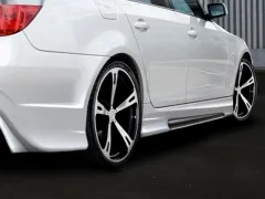 Dokładki Progów BMW 5 E60 / E61 < Generation V > Maxton największy sklep tuningowy w Polsce!