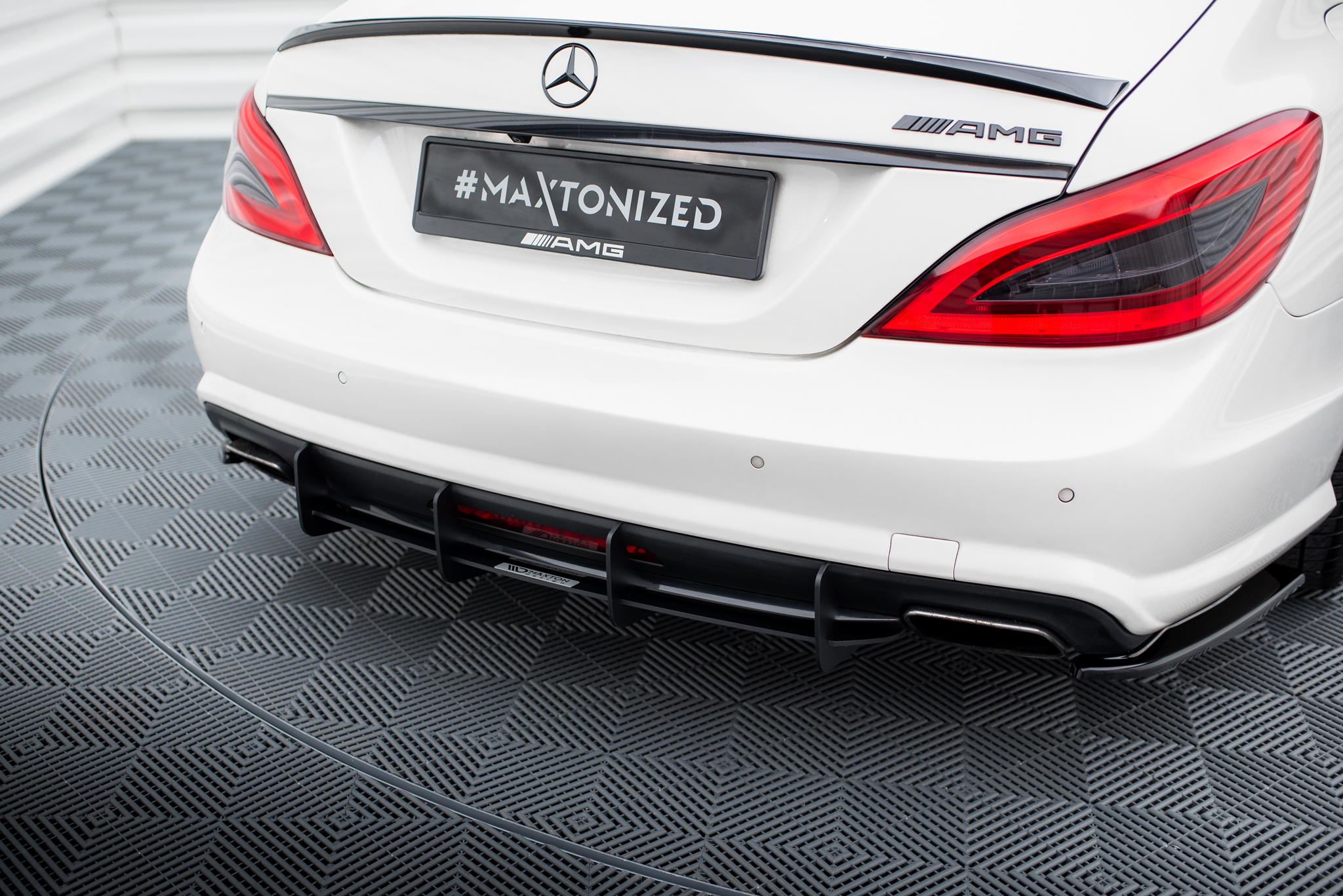 Dyfuzor Tylny Mercedes CLS C218 AMG LINE Maxton największy sklep tuningowy w Polsce!
