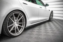 Dokładki Progów Tesla Model S Facelift Maxton największy sklep tuningowy w Polsce!