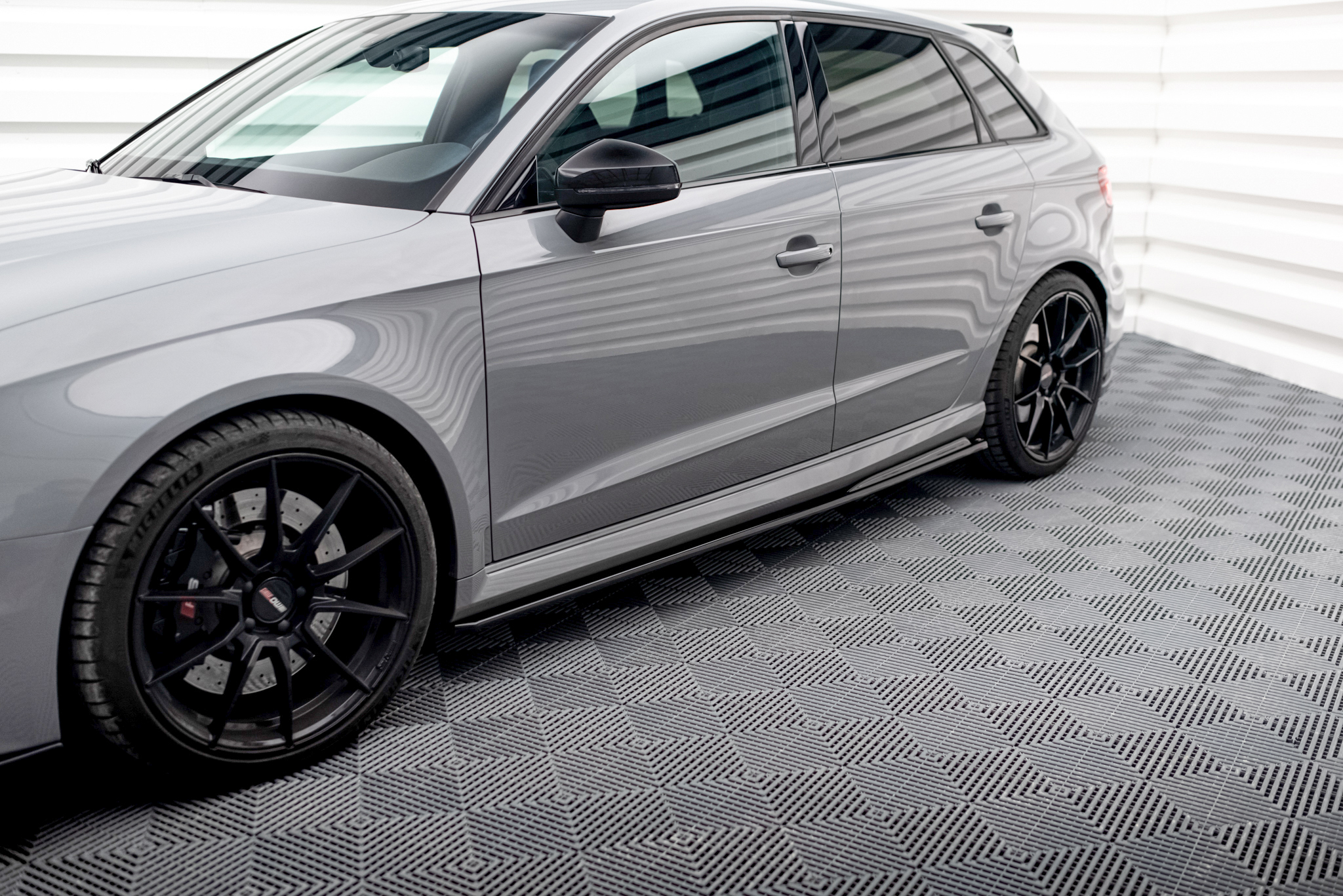 Dokładki Progów V.2 Audi RS3 8V Sportback Facelift Maxton największy sklep tuningowy w Polsce!