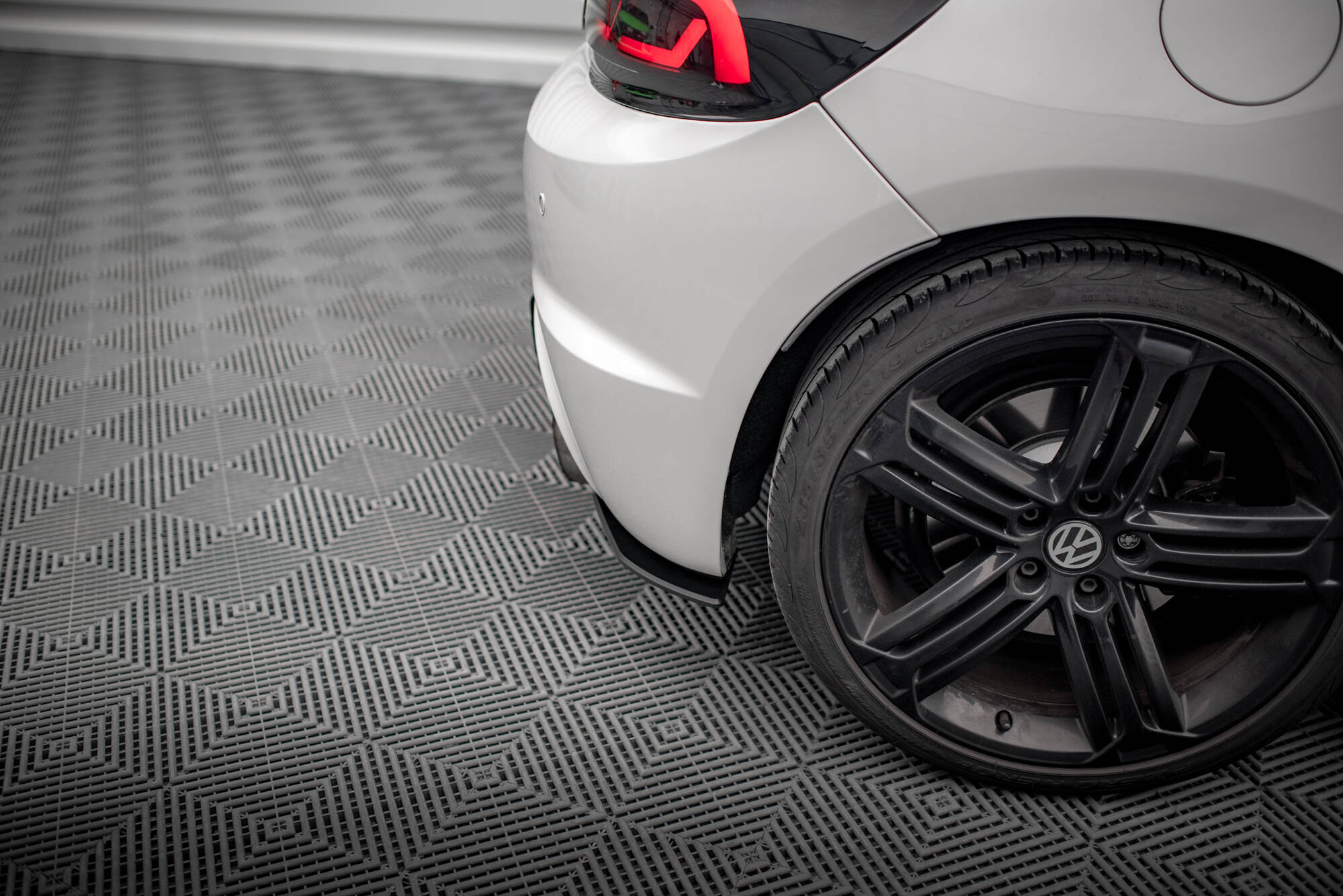 Splittery Tylne Boczne Street Pro Volkswagen Scirocco R Mk3 Maxton największy sklep tuningowy w Polsce!