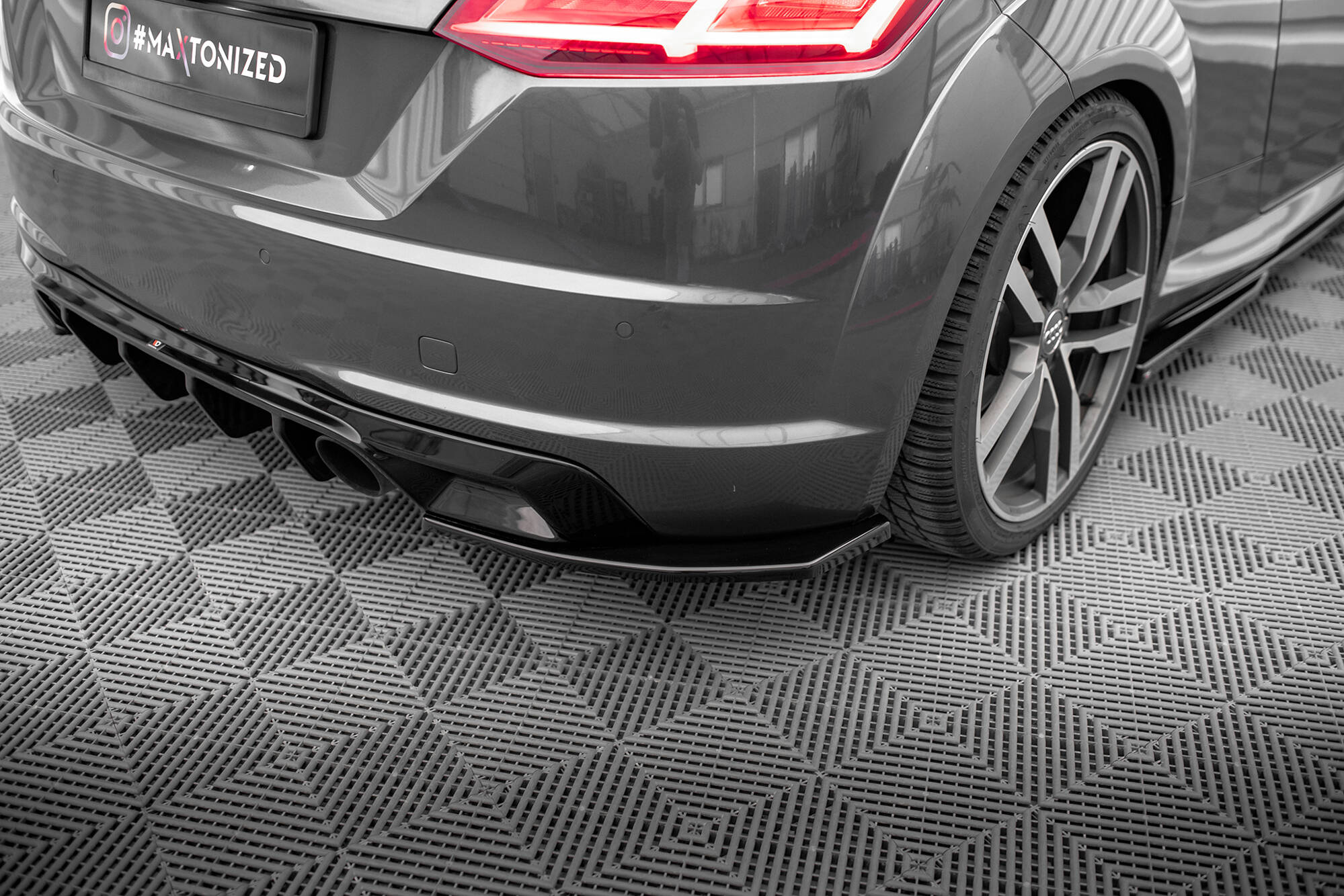 Splittery Tylne Boczne V.2 Audi TT S-Line 8S Maxton największy sklep tuningowy w Polsce!