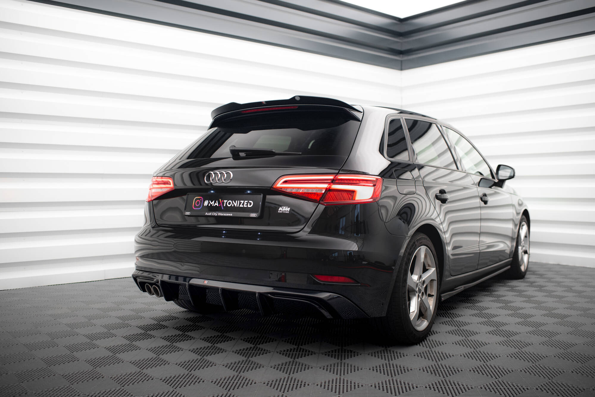Dokładka Tylna Audi A3 Sportback 8V Facelift (Wersja z podwójnym wydechem z jednej strony) Maxton