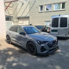 Dokładki Progów Audi e-Tron S-Line Maxton największy sklep tuningowy w Polsce!